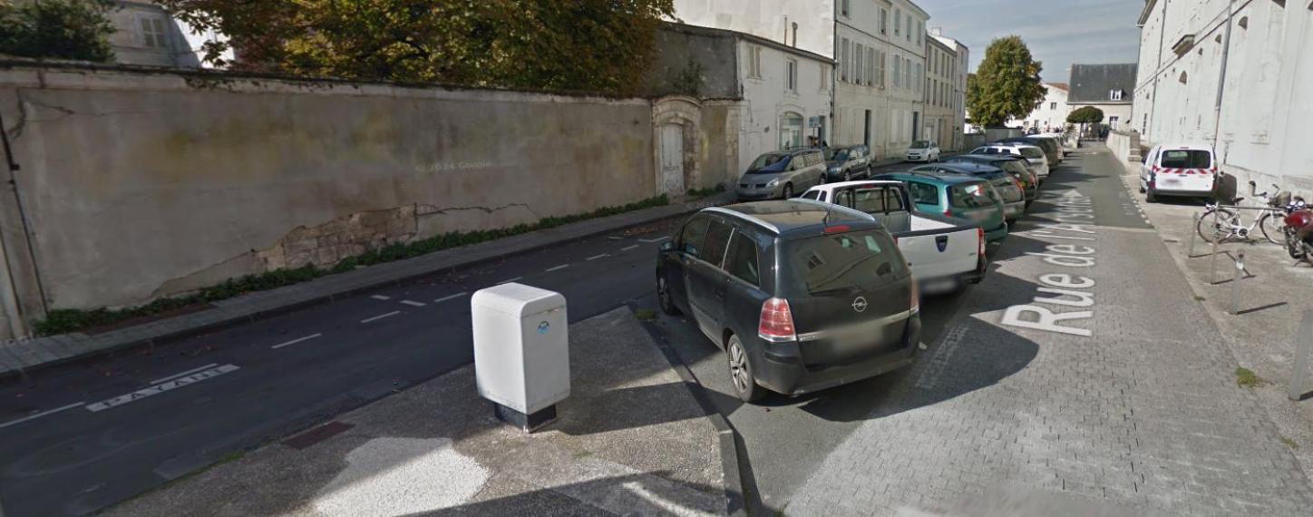 All-In-One Hyper Centre La Rochelle ลาโรแชล ภายนอก รูปภาพ